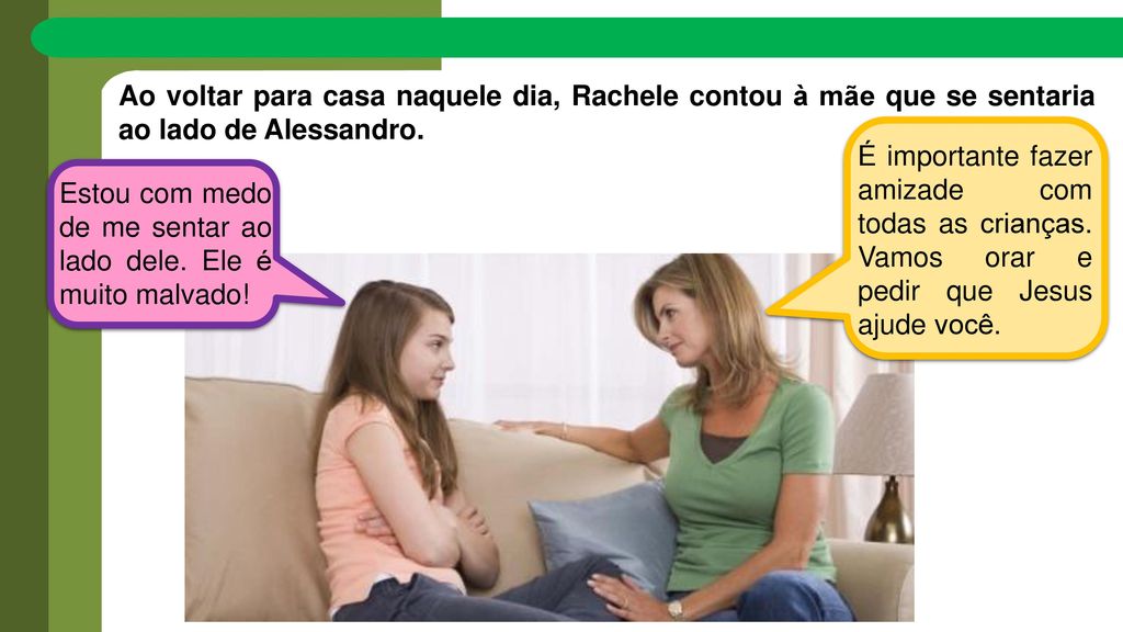 Ao voltar para casa naquele dia, Rachele contou à mãe que se sentaria ao lado de Alessandro.