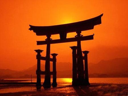 Japão! O Japão é um país insular da Ásia Oriental. Localizado no Oceano Pacífico. Os caracteres que compõem seu nome significam origem do Sol, razão.