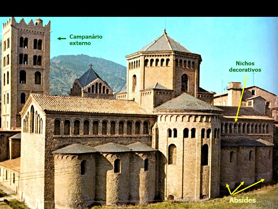 Absides Igreja de Santa Maria Ripolli, Gerona, Itália